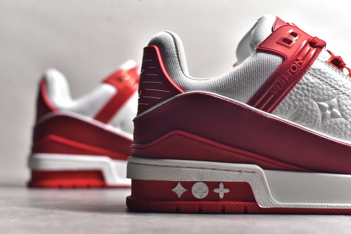 Trainer White and Red