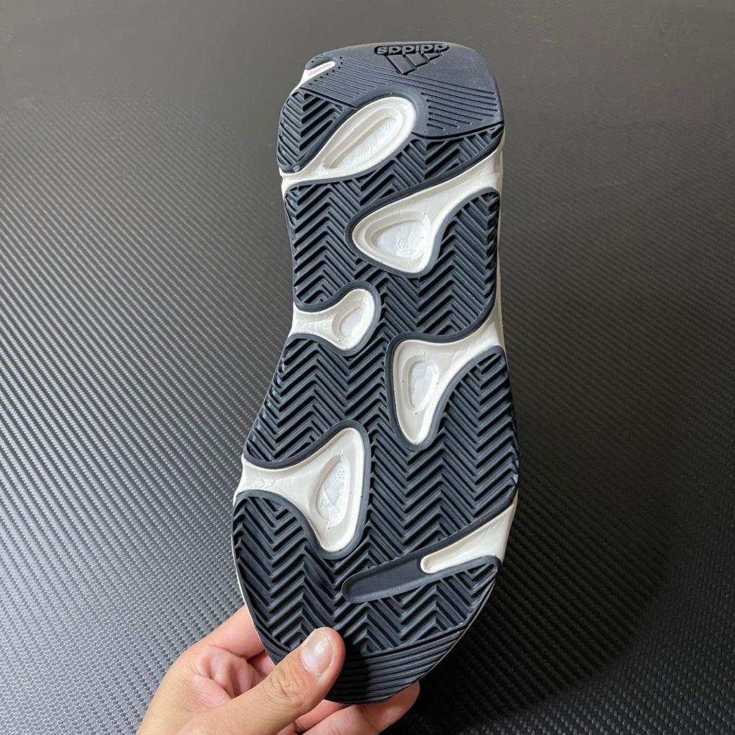 700 V2 Static