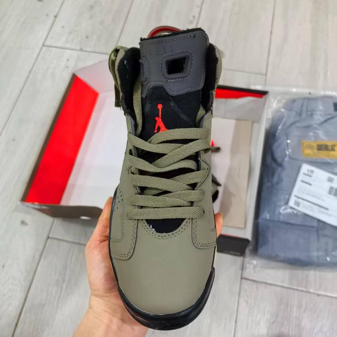 AJ6 Travis Scott