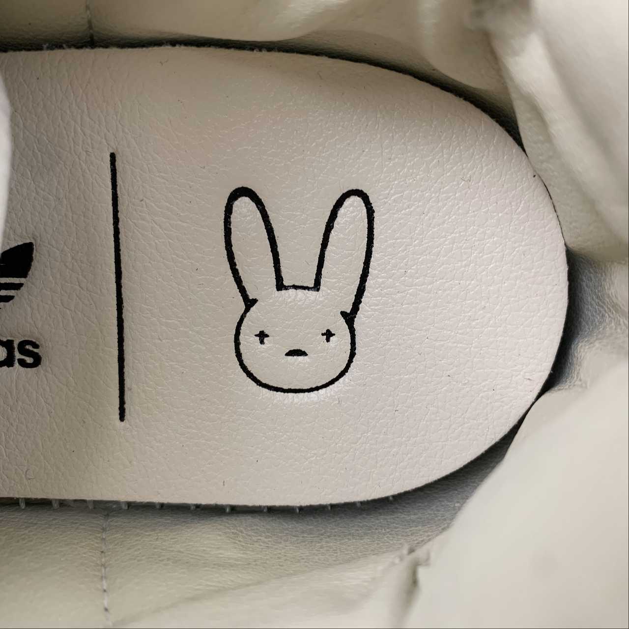AD Bad Bunny Forum Grey