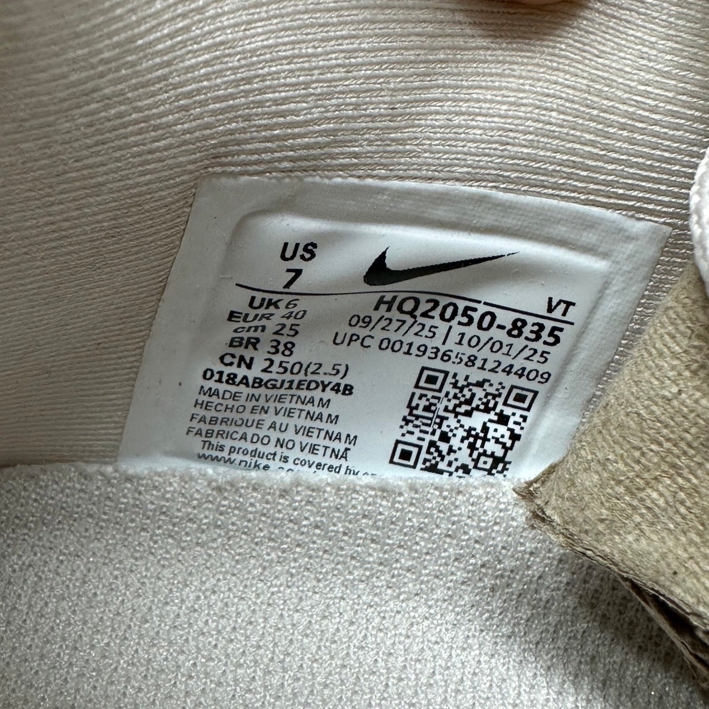Vomero Premium White