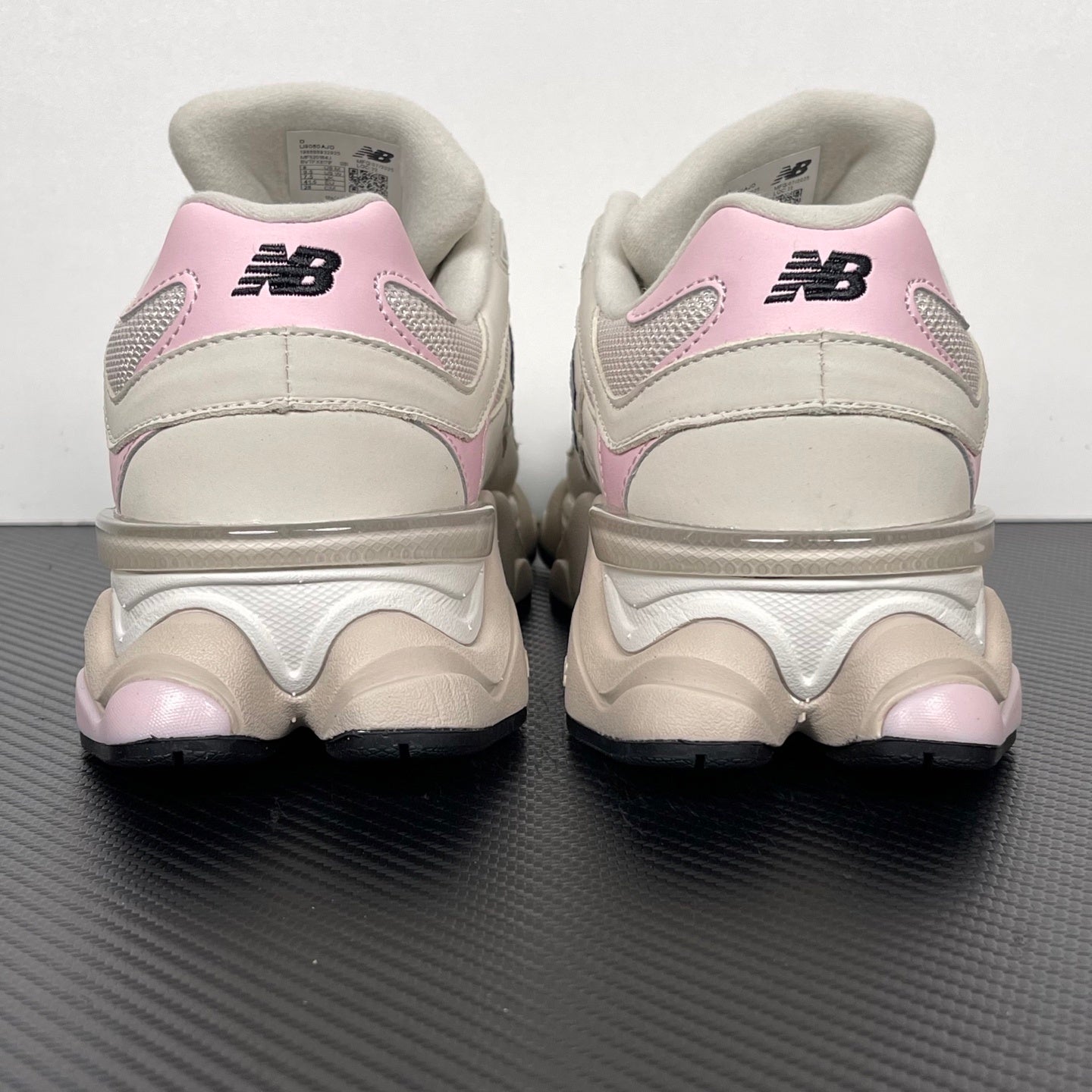 NB 9060 Vintage Rose
