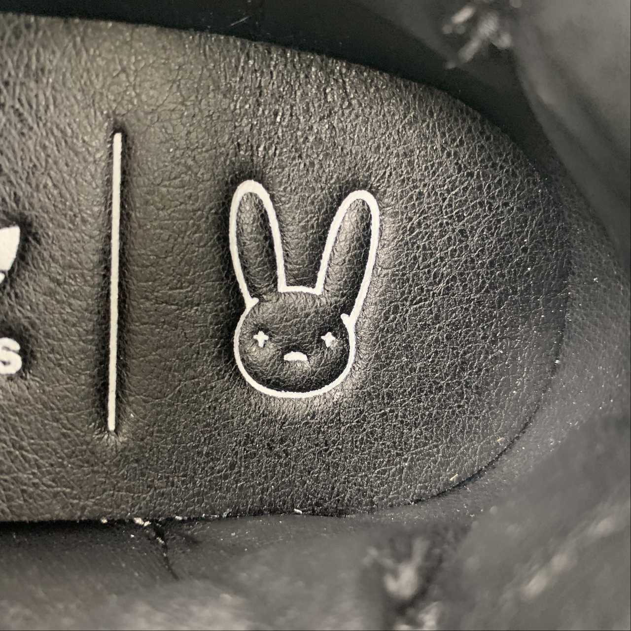 AD Bad Bunny Forum Black