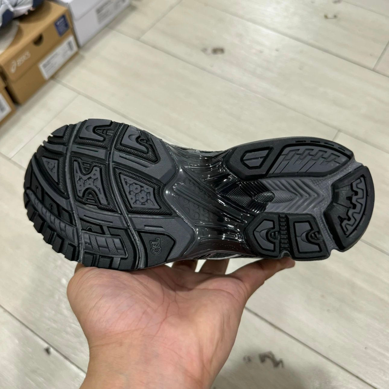 Kayano 14 Grey