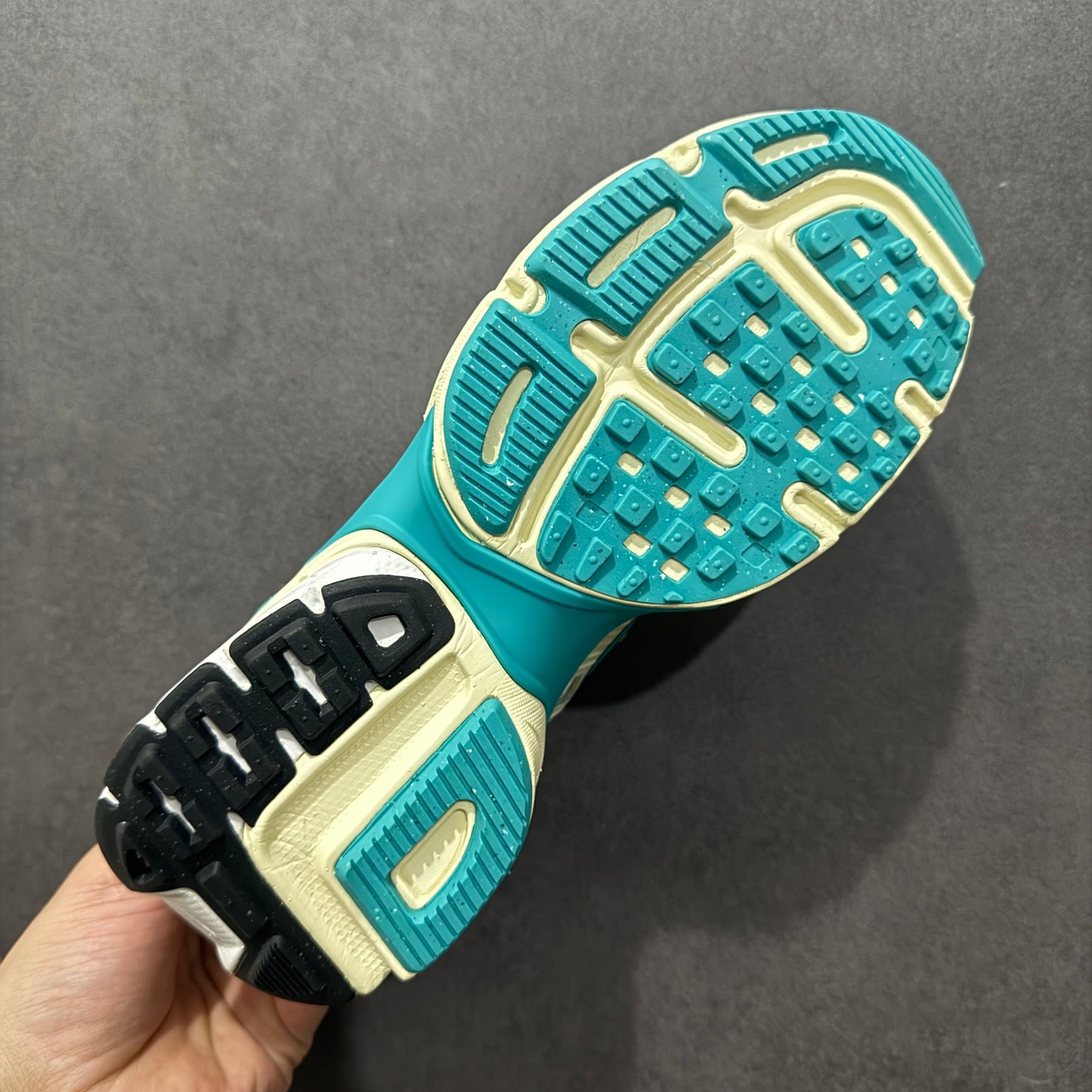 V2K Run Grey Turquoise