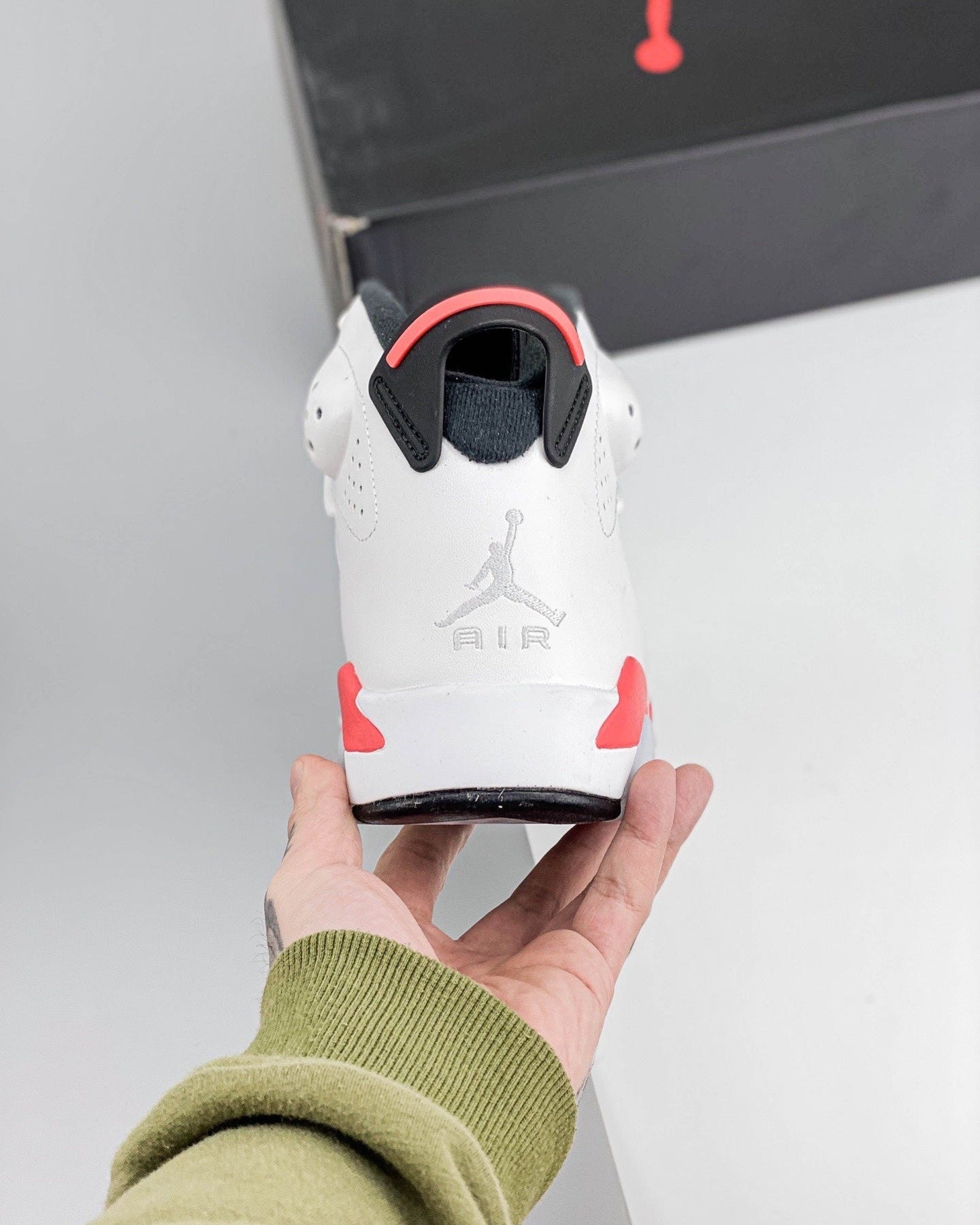 AJ6 Retro Infrared