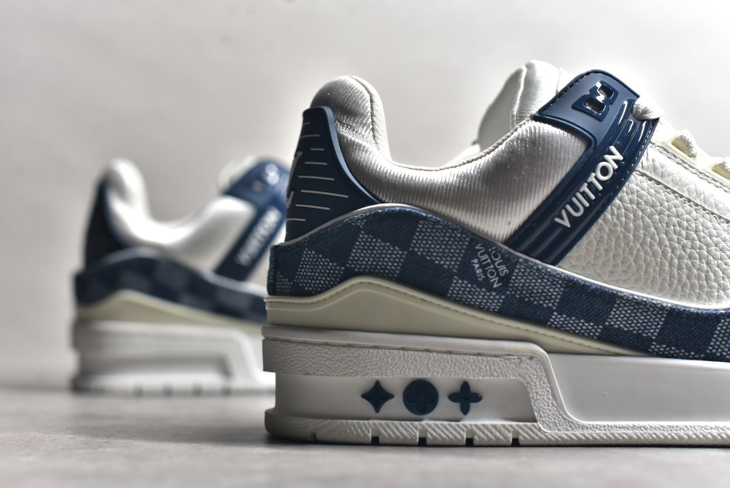 Trainer White and Blue