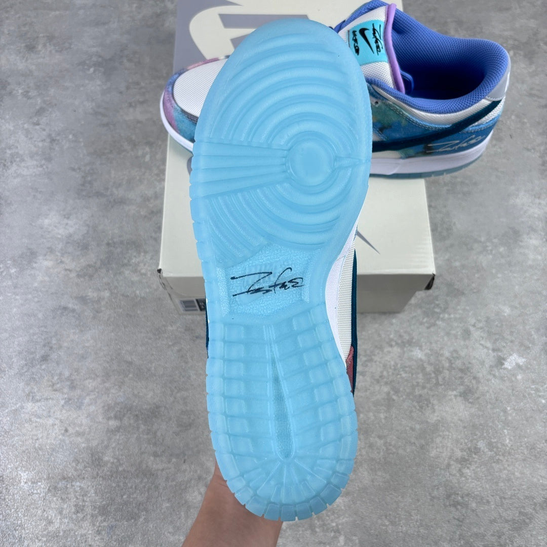 Dunk SB Bleached Aqua
