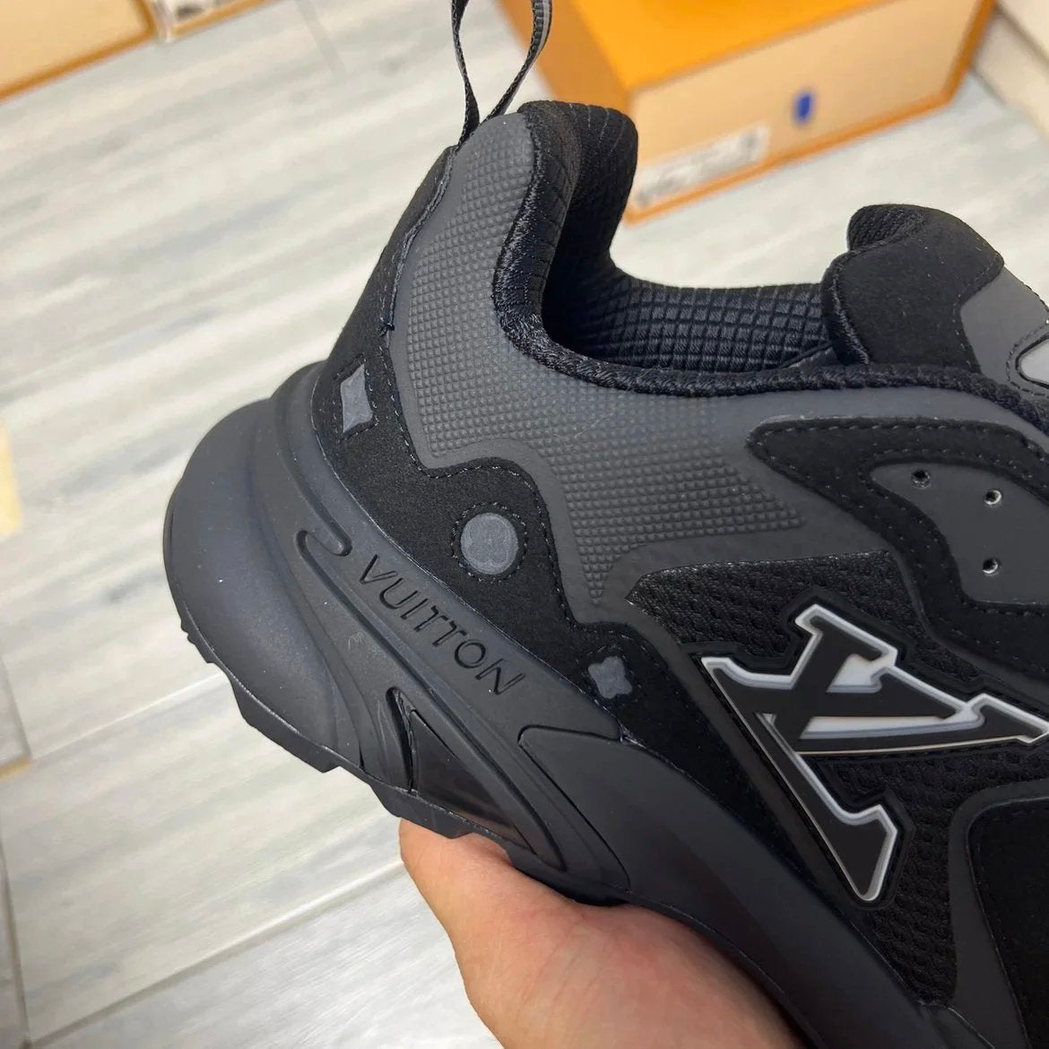 LV Runner Tatic All Black
