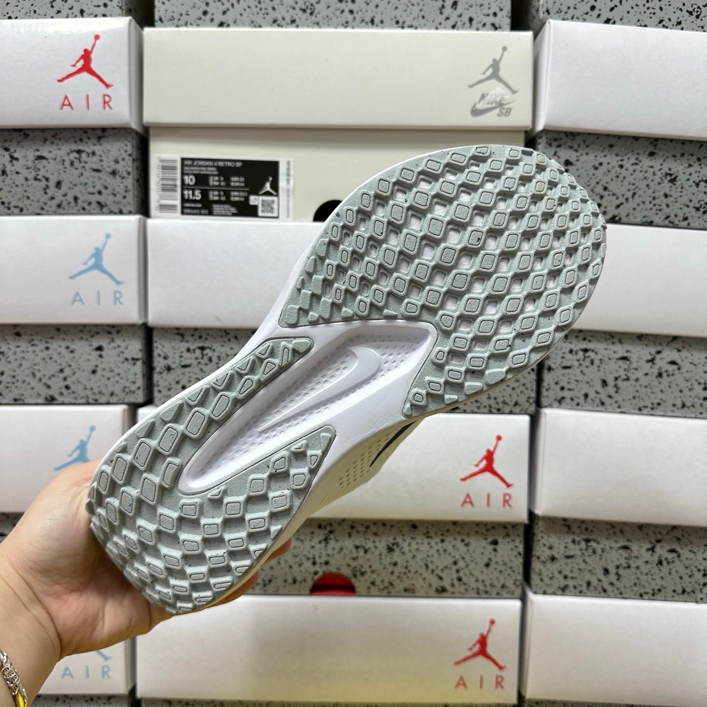 Quest 6 White