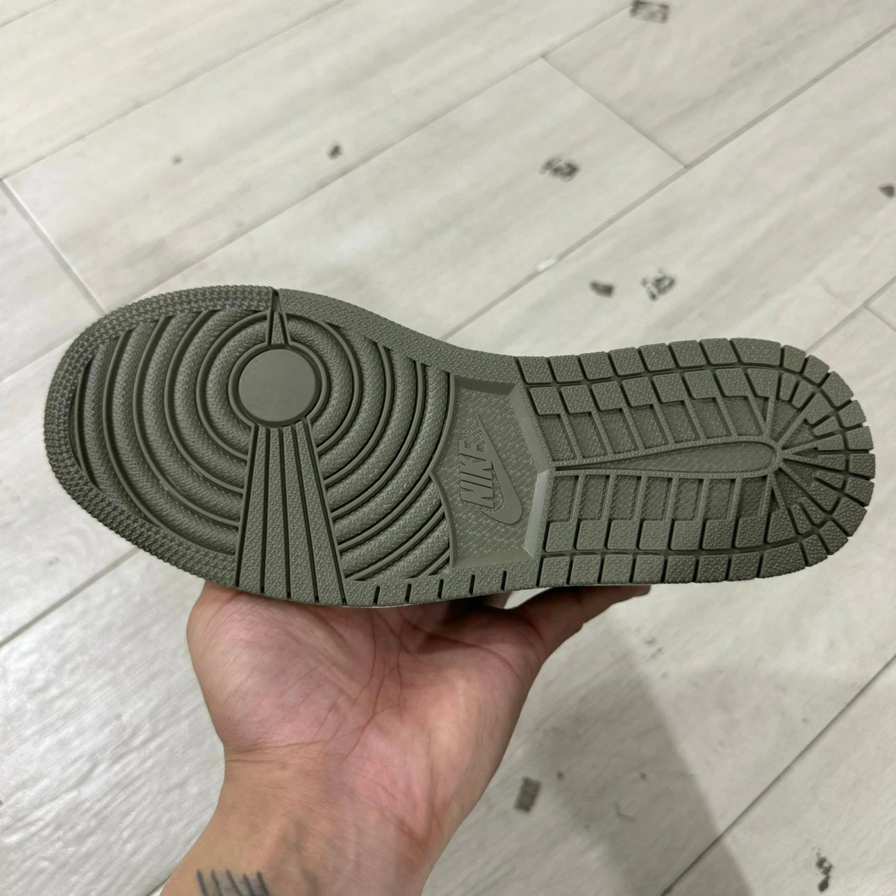 AJ1 Travis Olive