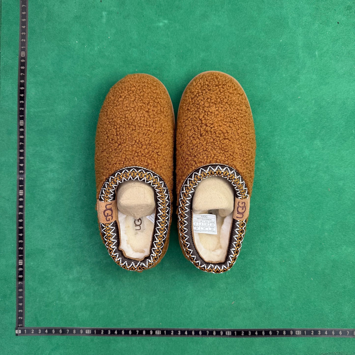 TT UGG