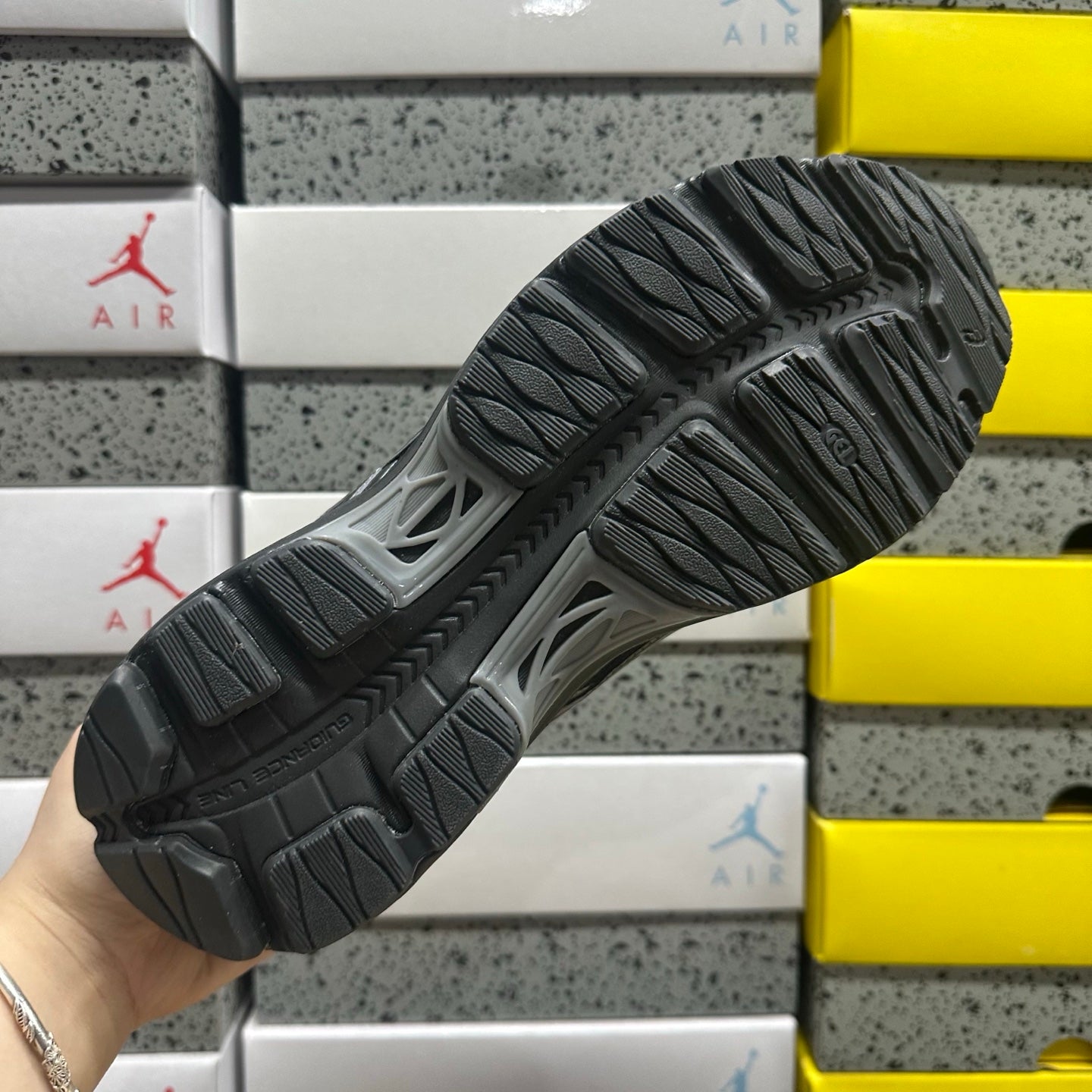 Gel-SEKIRAN Black/Carbon
