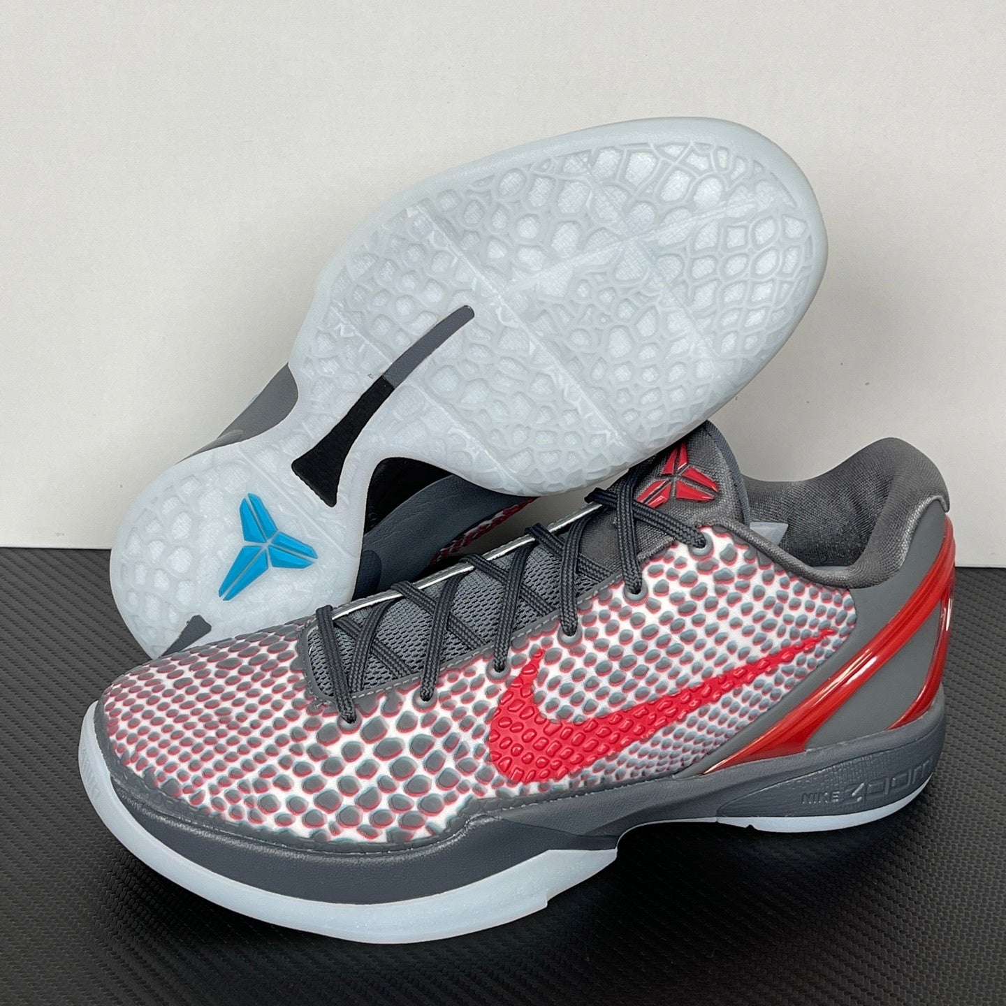 KB6 Protro Grey/Chlorine Blue