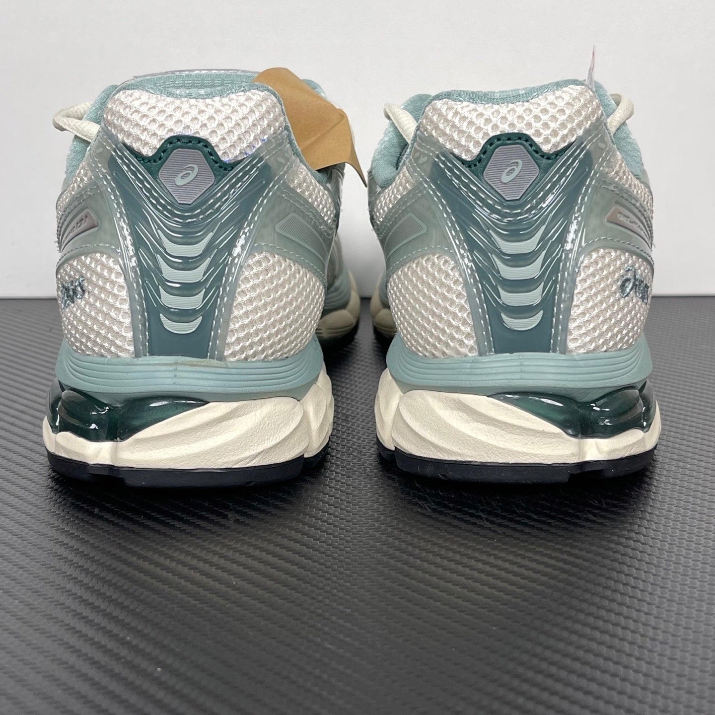 Kayano 14 White / Sage Green
