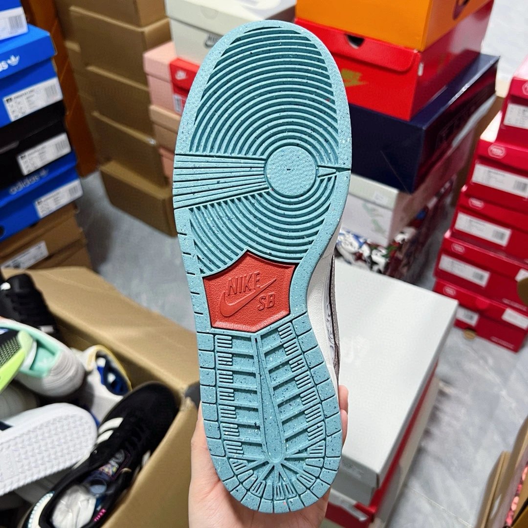 SB Dunk Low "Big Money Savings"
