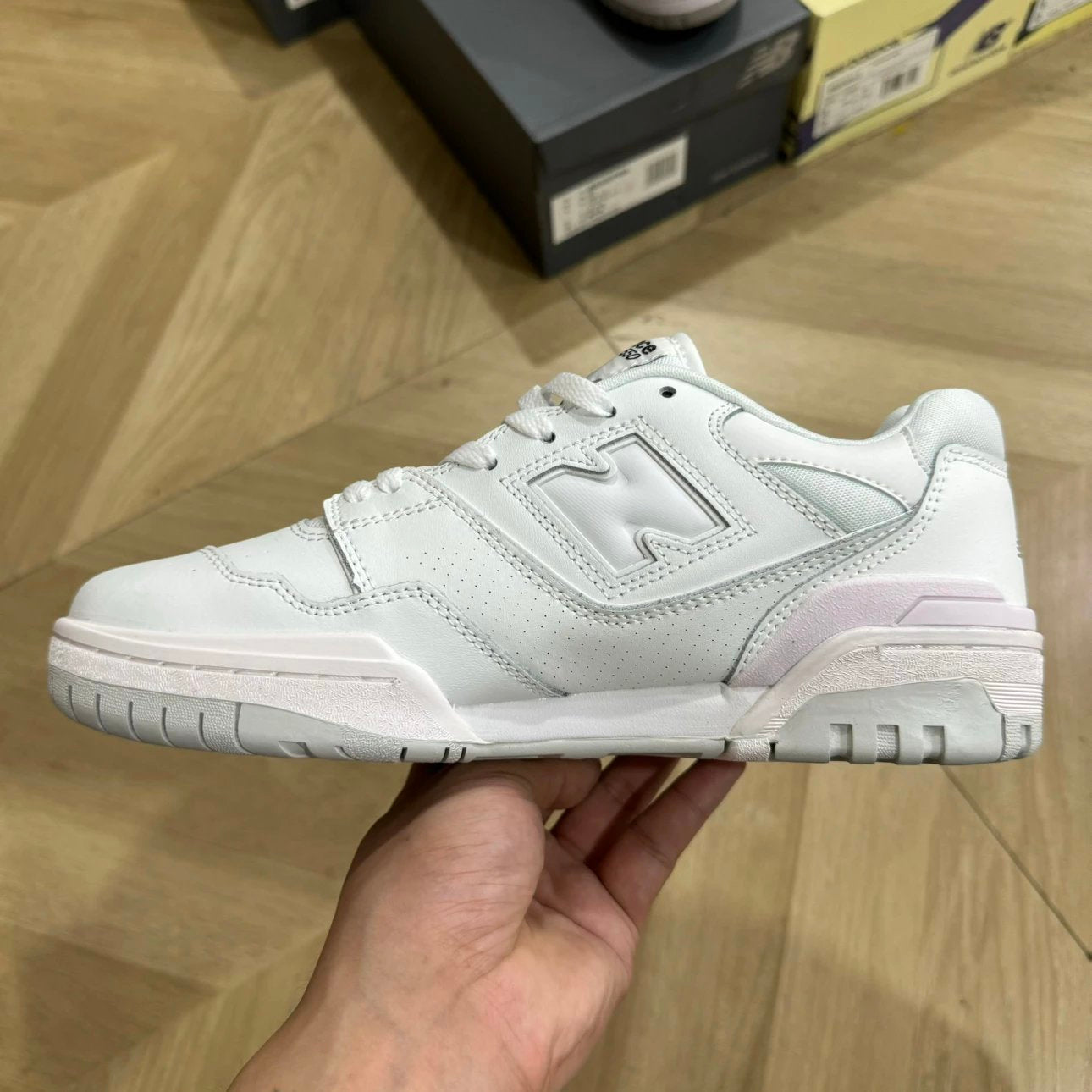 550 All White