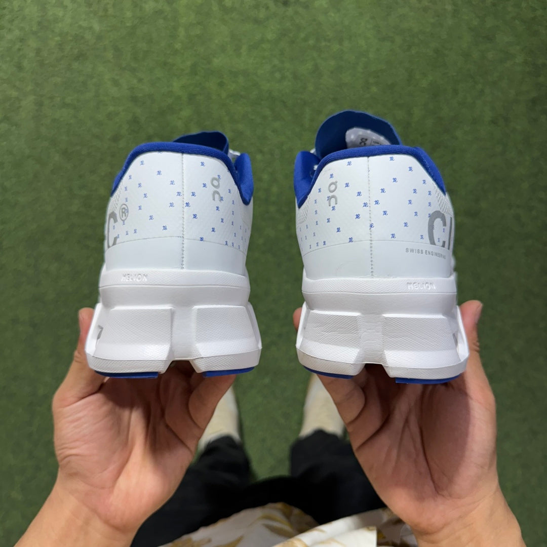 Cloudmonster White/Blue