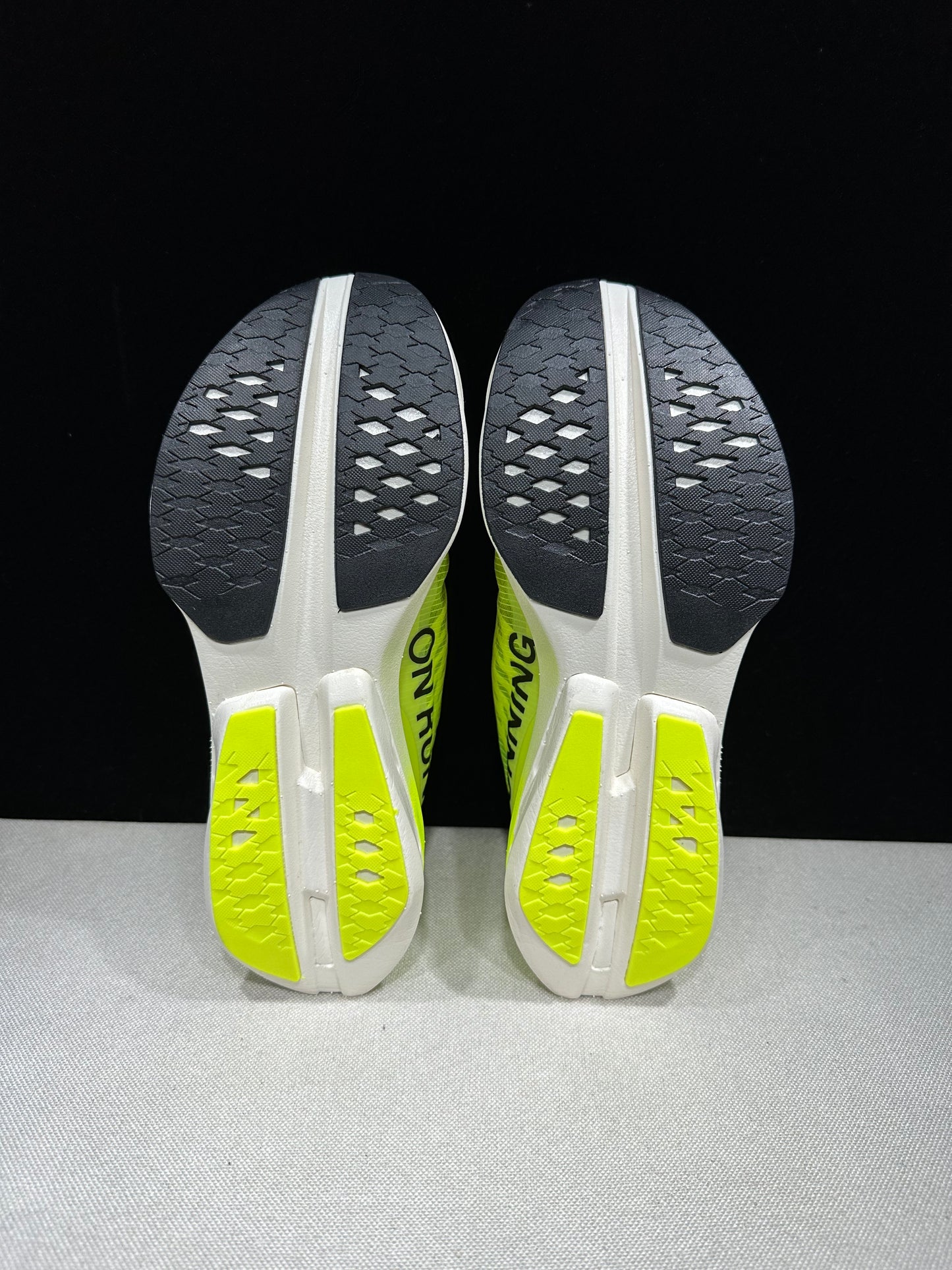 Cloudboom Strike Fluorescente Green