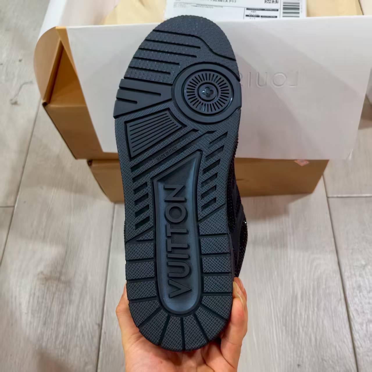 Aware Skate All Black