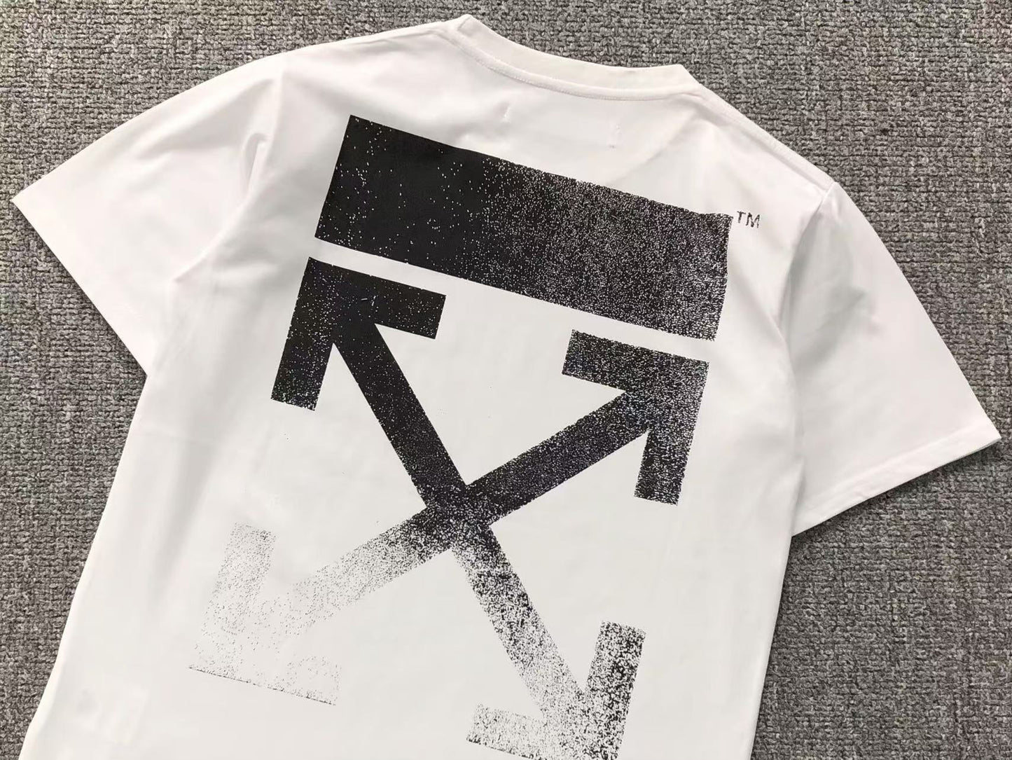 T-shirt Off