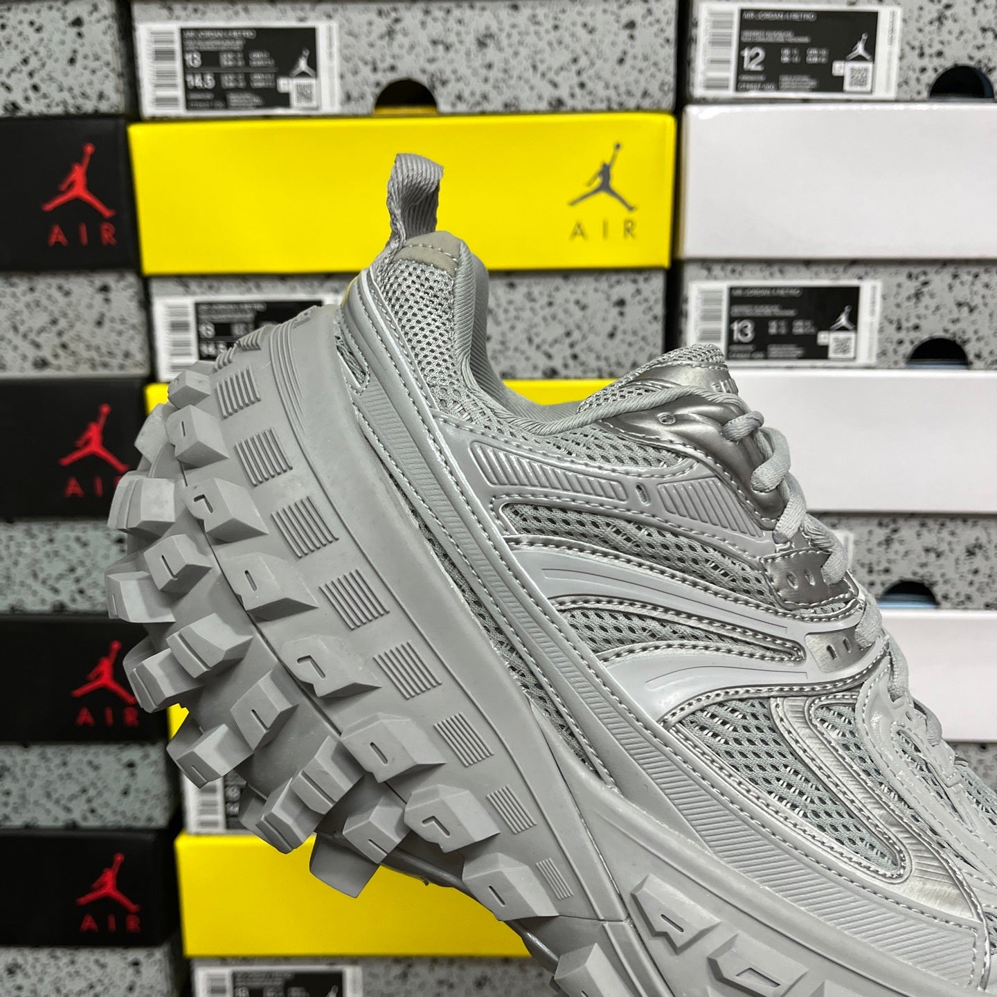 Defender Rubber Grey