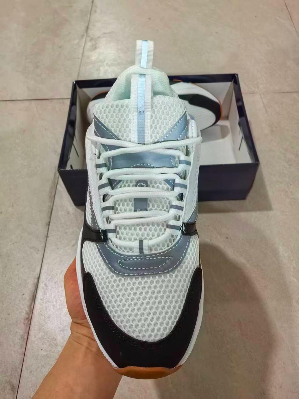 B22 White Blue and Black