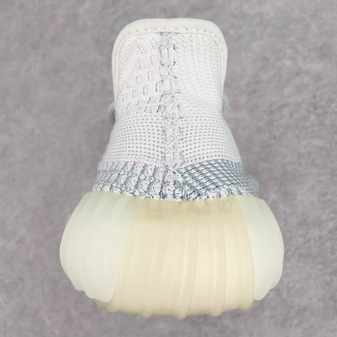 Boost 350 Cloud White