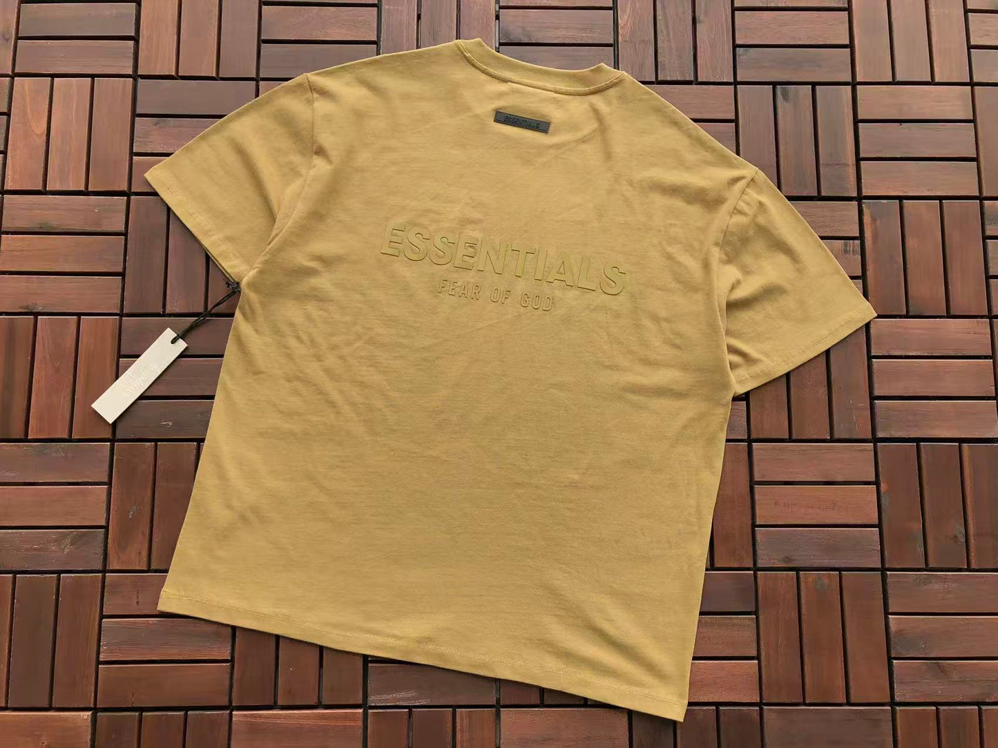 T-Shirts ESSENT