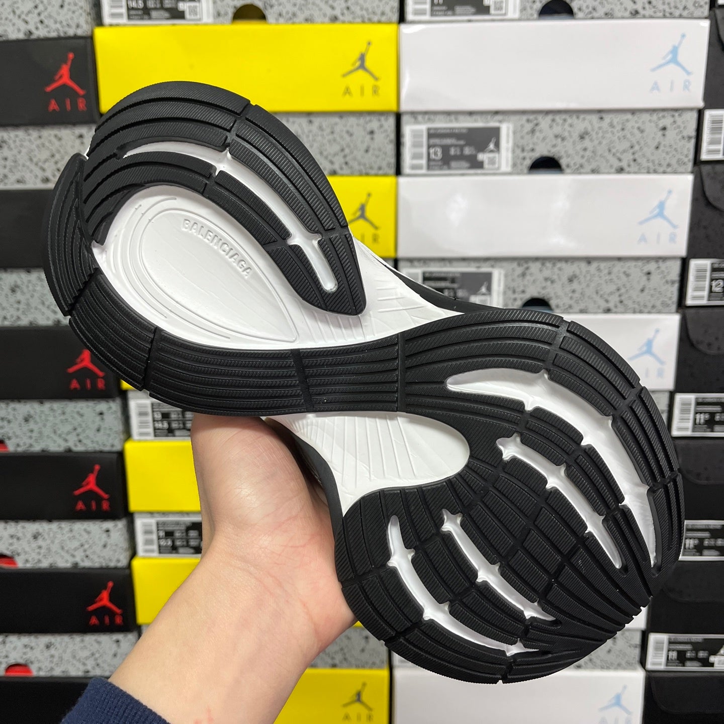 BLG Circuit White/Grey