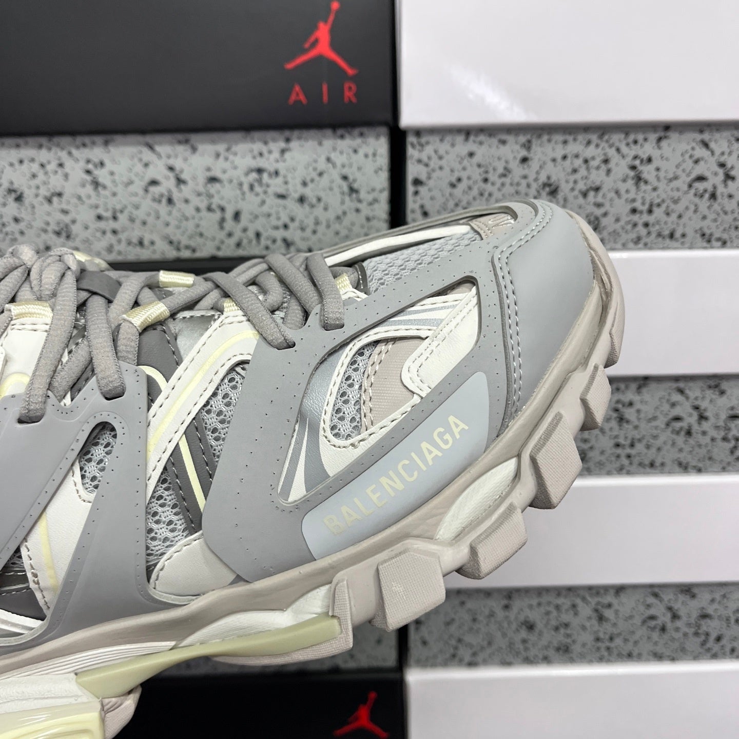 BLG Track Grey White