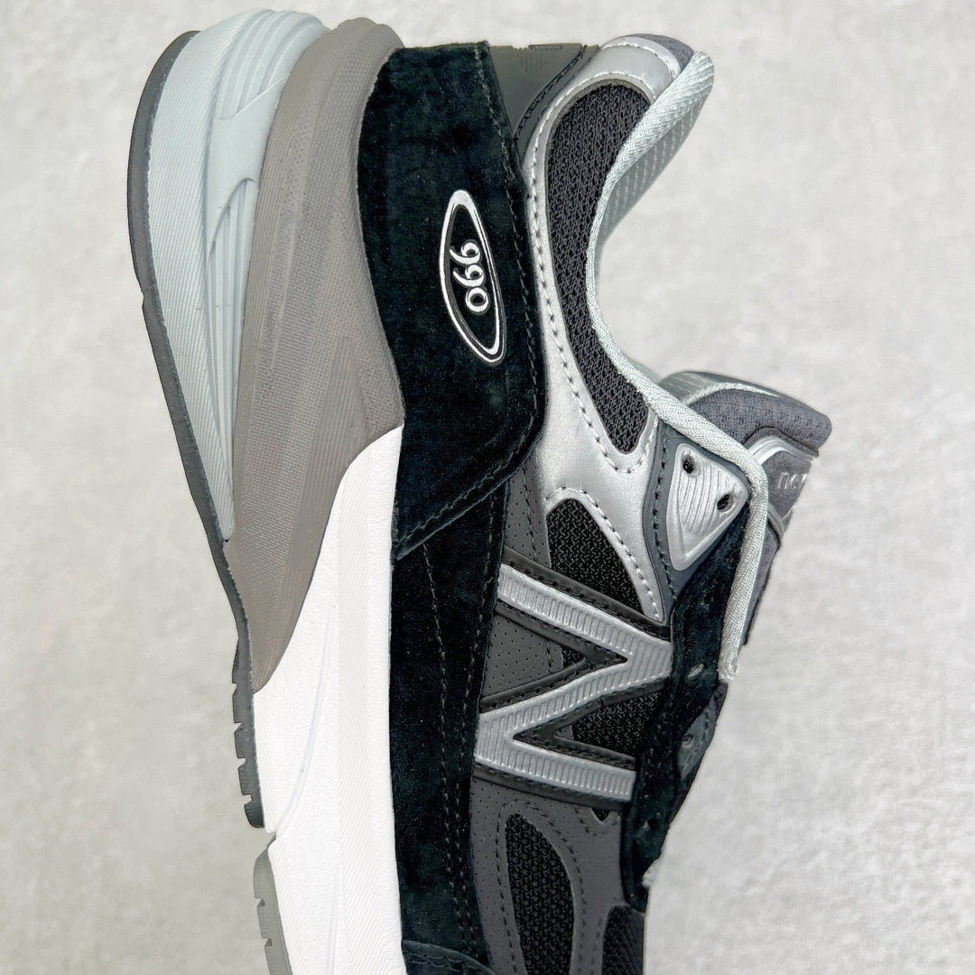 990 Black Grey
