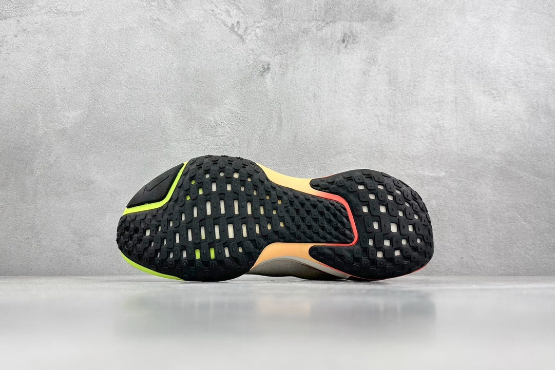 ZoomX Invincible Run Flyknit 3 Wake Up Pack - Bright Crimson