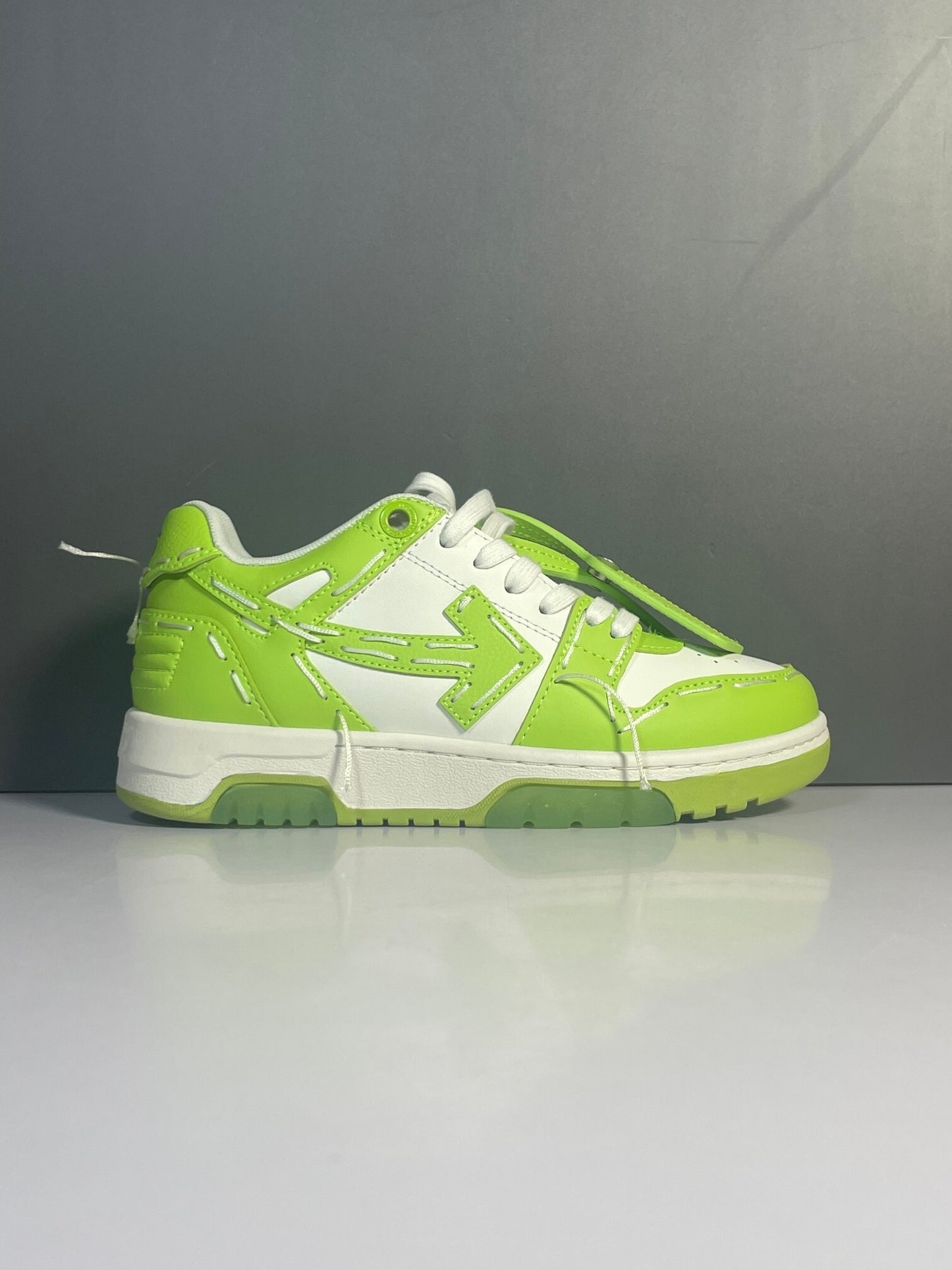 Out Of Office Green line White