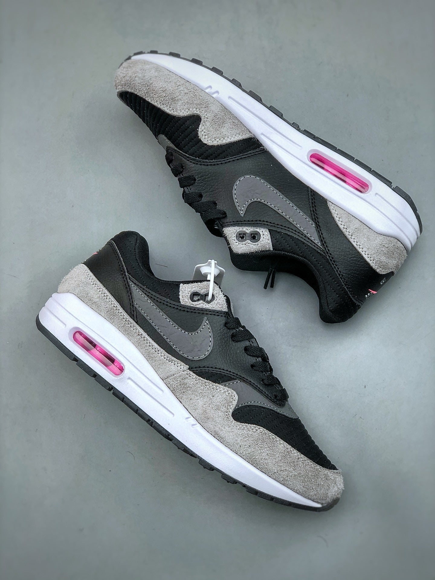 Air Max 1 Dark Smoke Grey