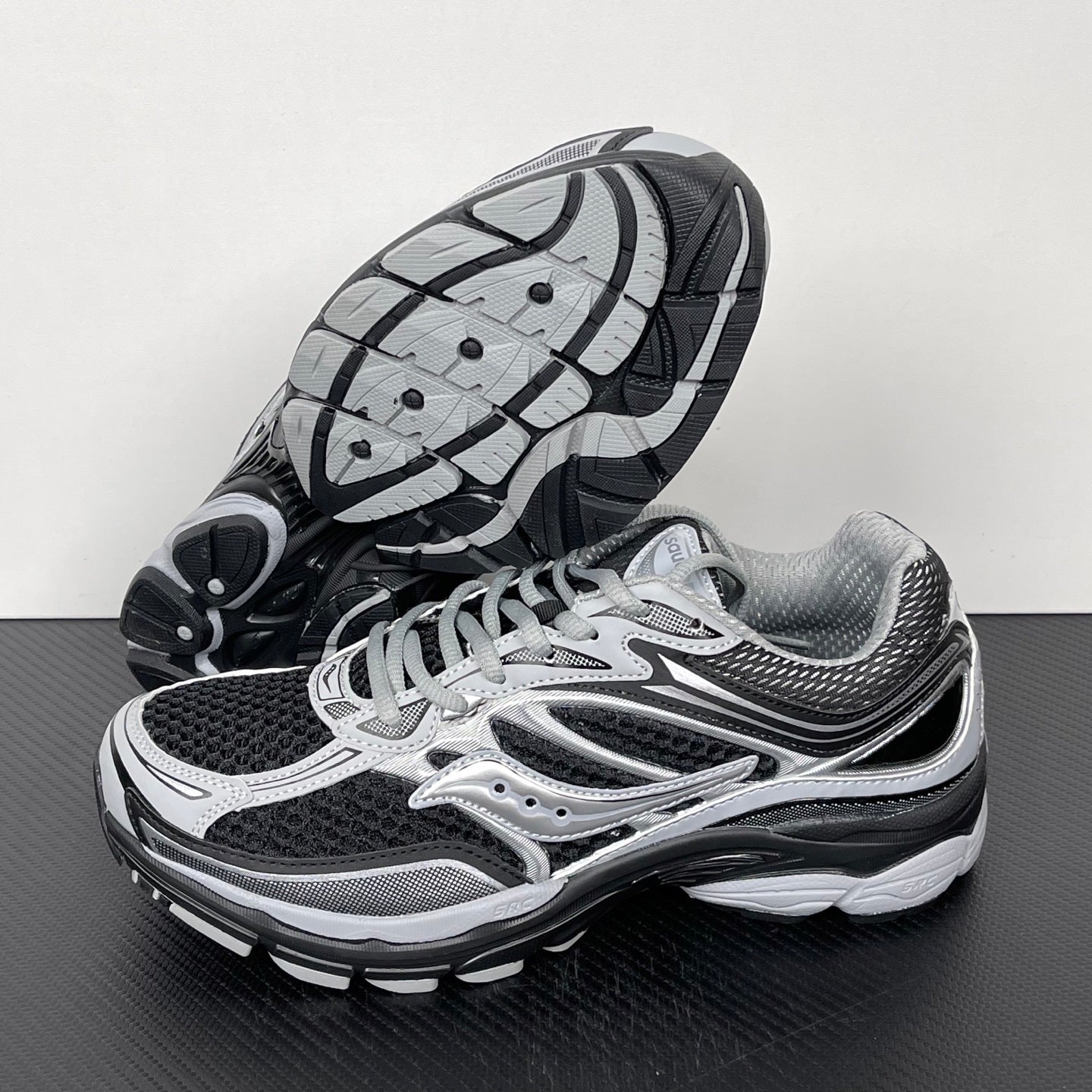 Sau Black and Silver