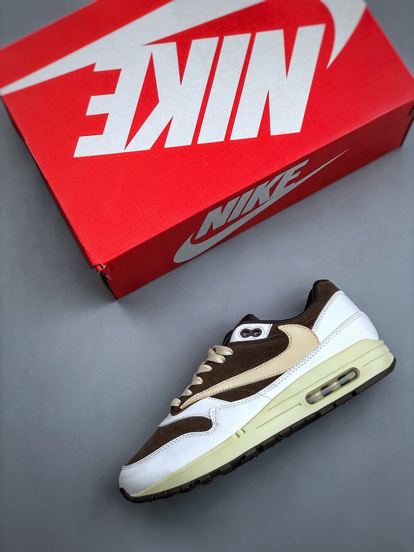 Air Max 1 White, Brown and Beige