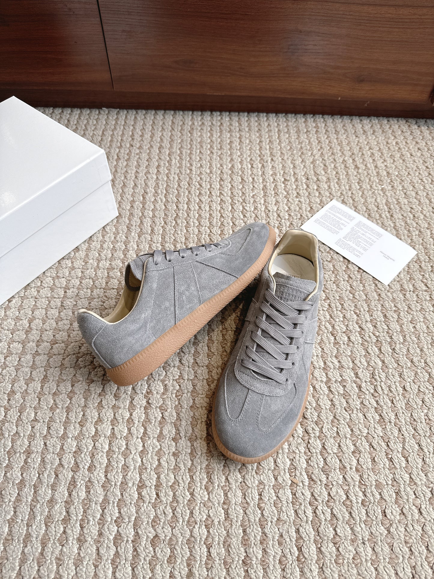 Maison Velut Full Grey