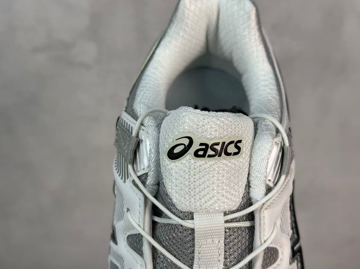 GEL-SONOMA FE White/Black/Grey