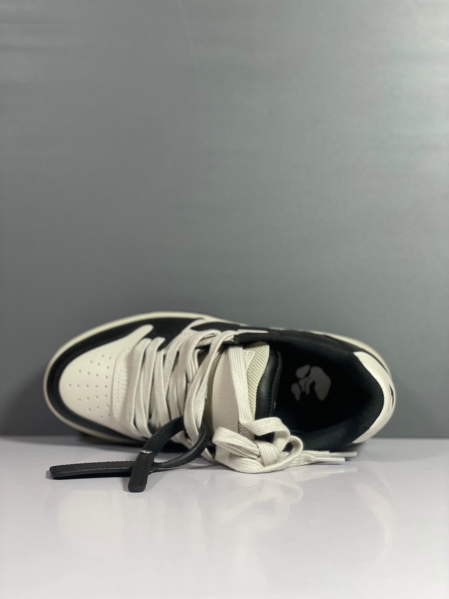 Out Of Office Cream Black