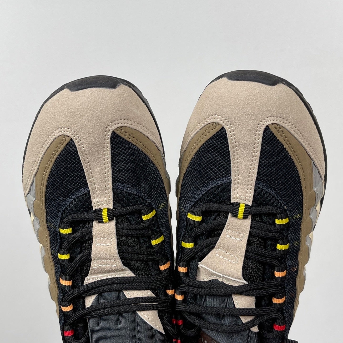 95 Off Noir Limestone