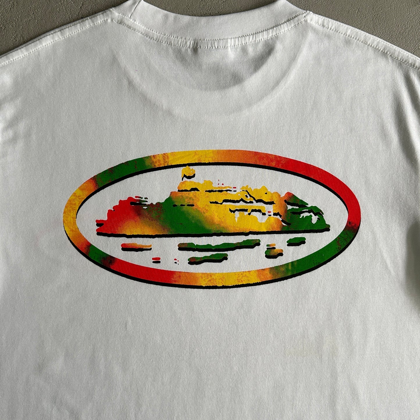 rainbow island short sleeves-White
