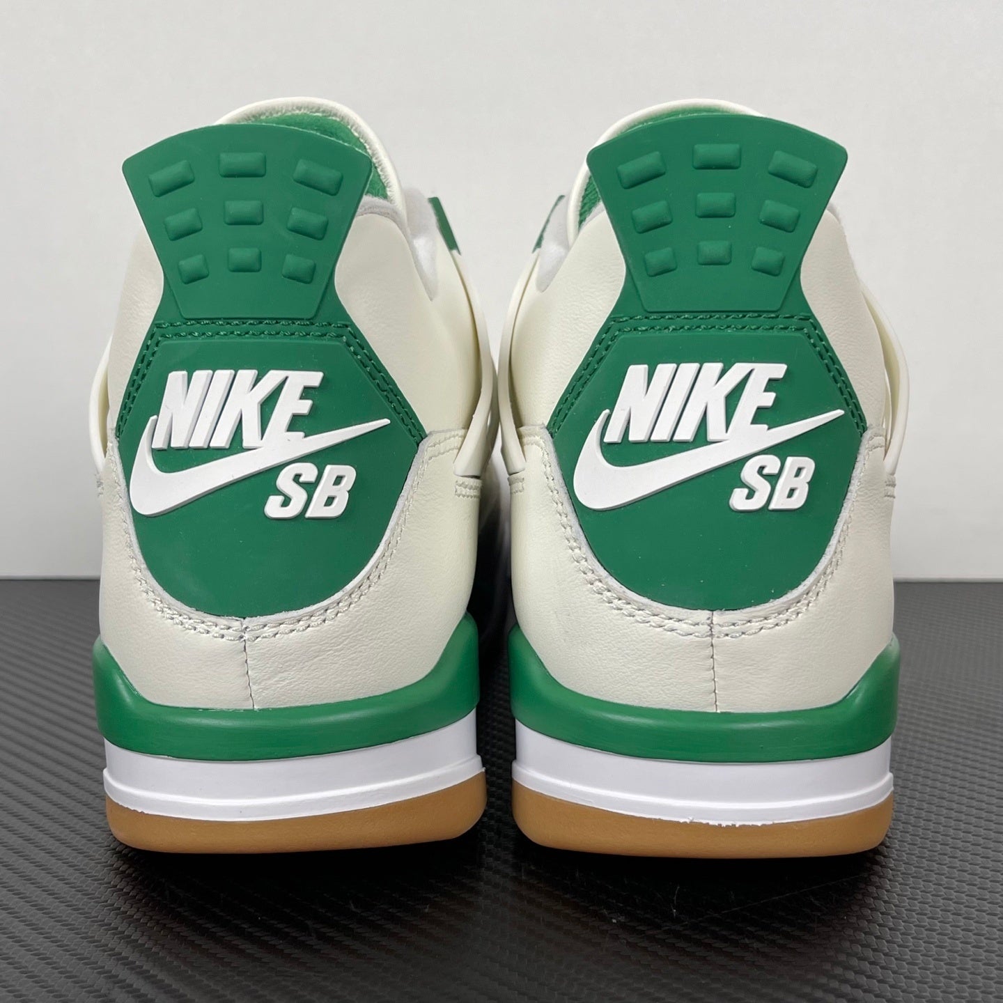 AJ4 Pine Green