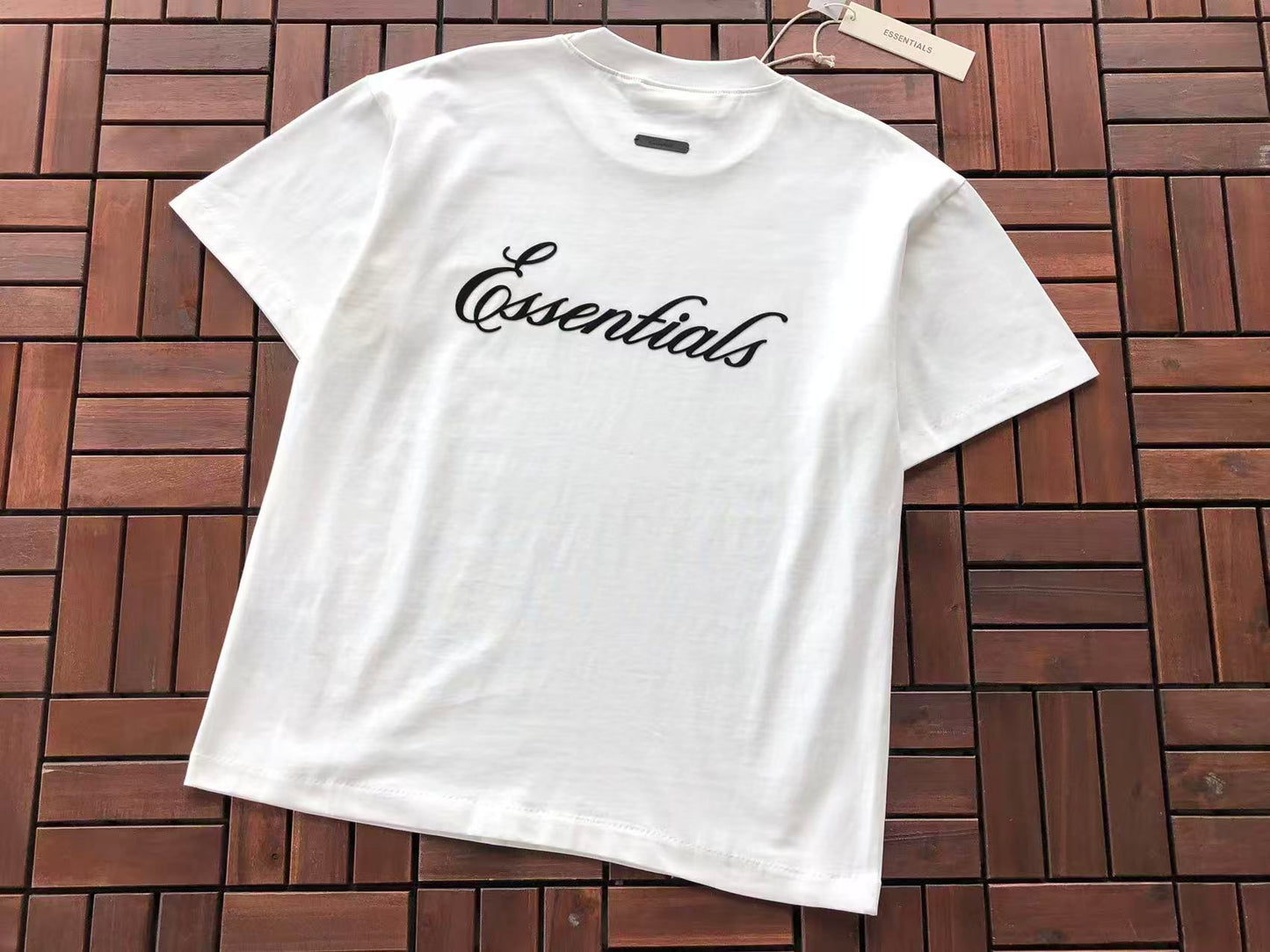 T-Shirts ESSENT