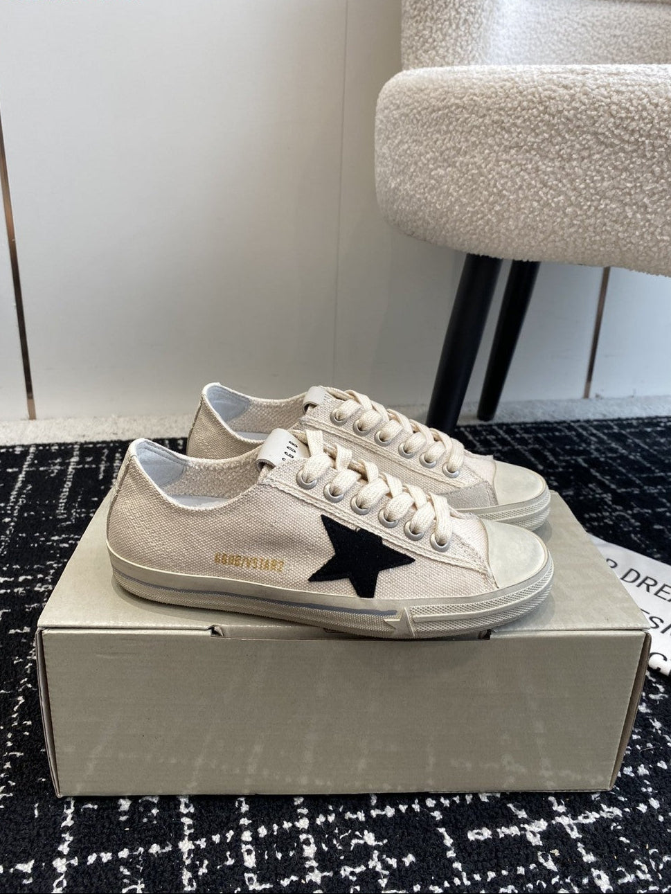GDGS V-Star Desert Black Star
