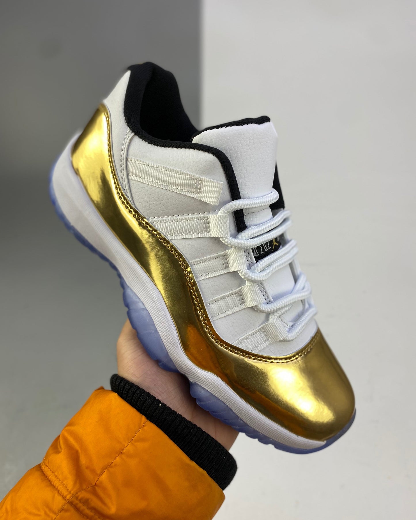 AJ11 High Gold