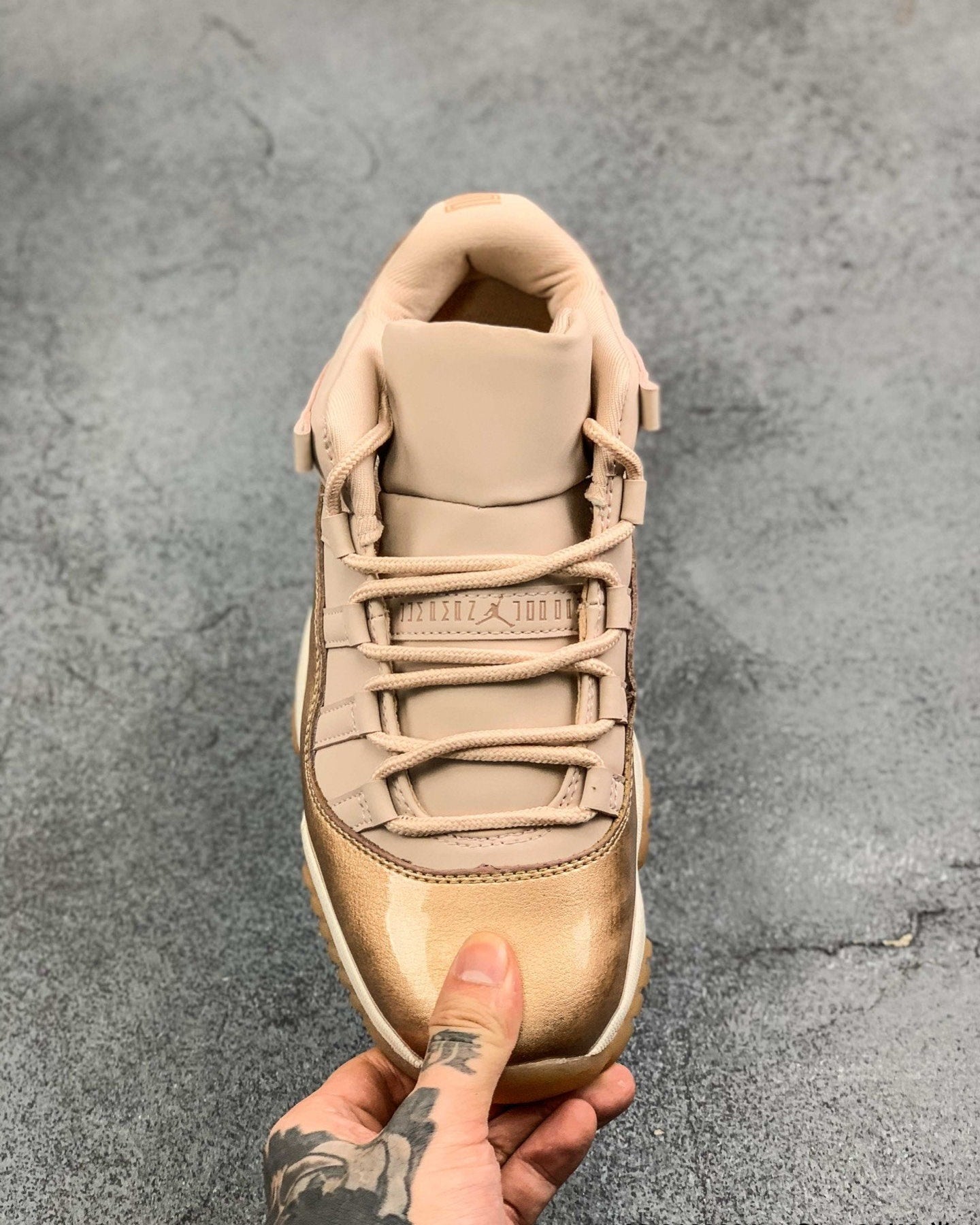 AJ11 Easter Low