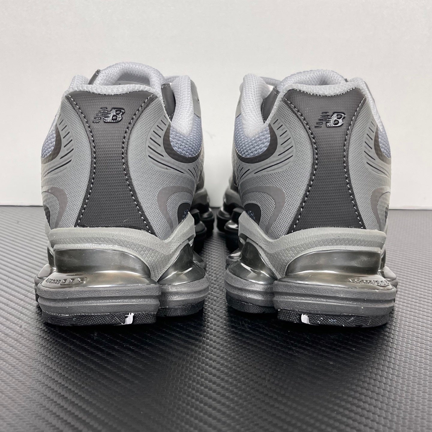 2000 ABZORB Grey