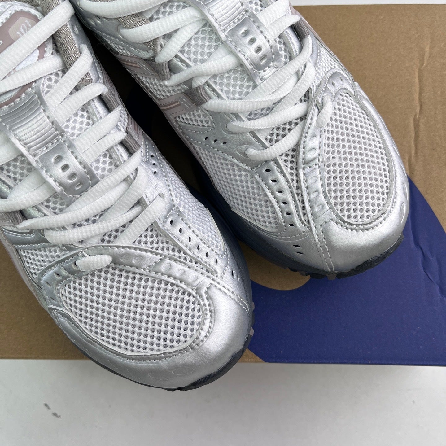 GEL-NIMBUS 10.1 Grey/Bone Pink