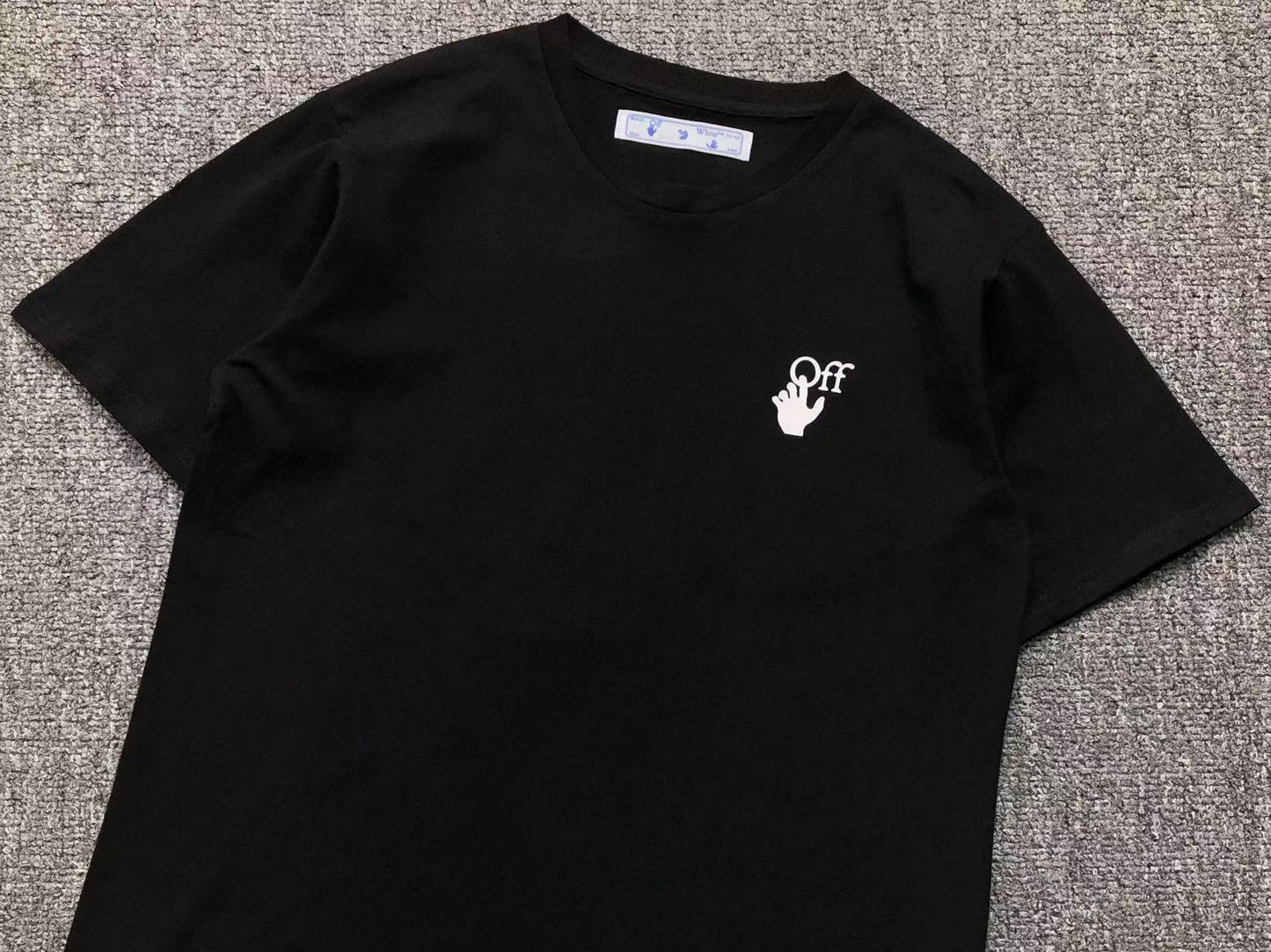 T-shirt Off